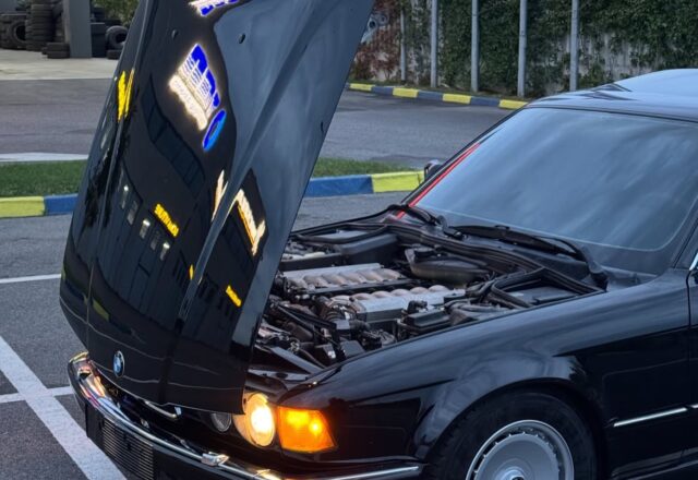 BMW Seria 7 Modeli 750iL V12 1987