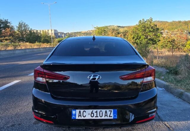 Hyundai Elantra 1.6 Benzinë-Gaz 2020