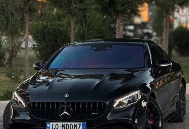 MERCEDES BENZ- AMG S 63 COUPE 2015