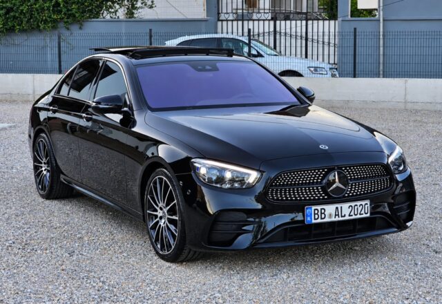 Mercedes-Benz E-Class modeli E220D 213 AMG 2020