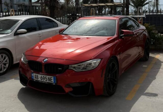 BMW M4 Executive Package – Sakhir Orange Individual 2015